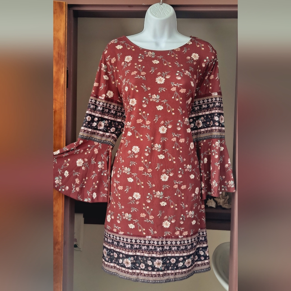 URBAN GIRL Rust Floral Mini Dress Criss Cross Back Detail Bell Sleeve PLUS SIZE